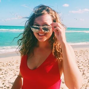 Meet your Posher, Zoe